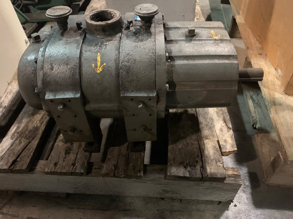 Tuthill Co. Rotary Positive Displacement Blower Model: 3202-81L3